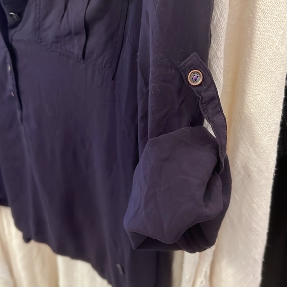 Mexx dark purple cropped blouse with roll tab sleeves sz 36 - Picture 2 of 3